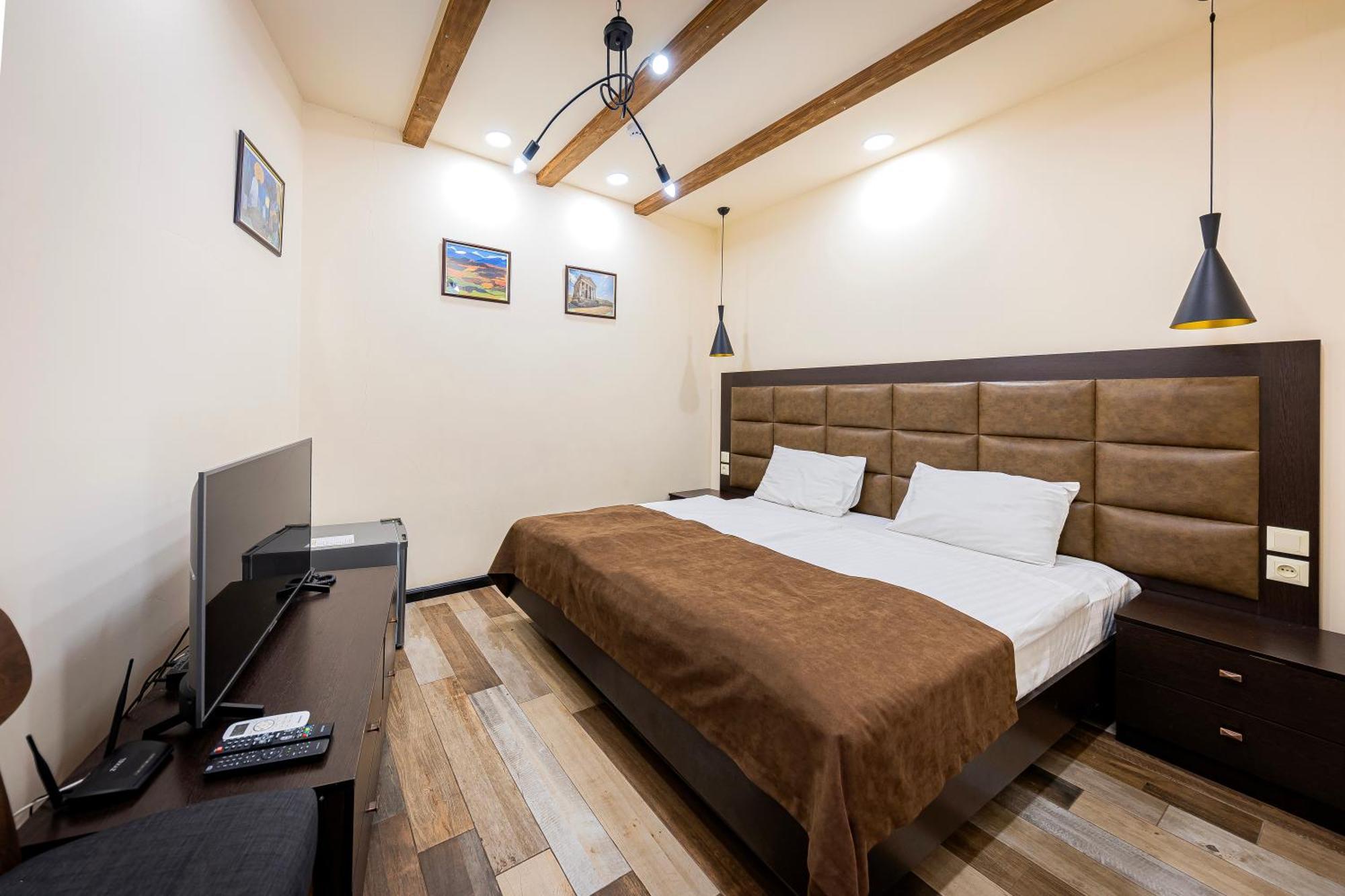 Boutique Living Hotel Ереван Экстерьер фото