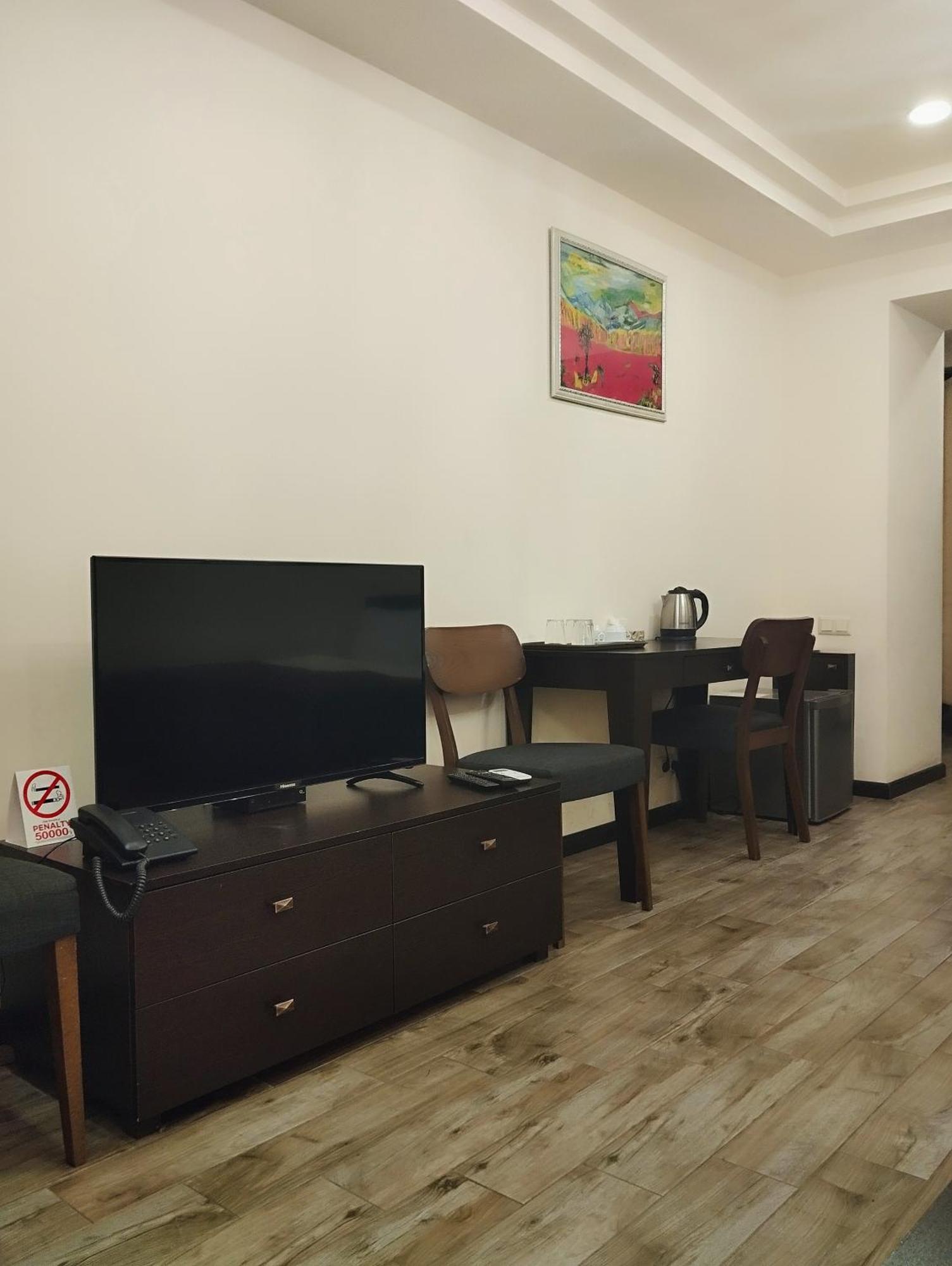 Boutique Living Hotel Ереван Экстерьер фото