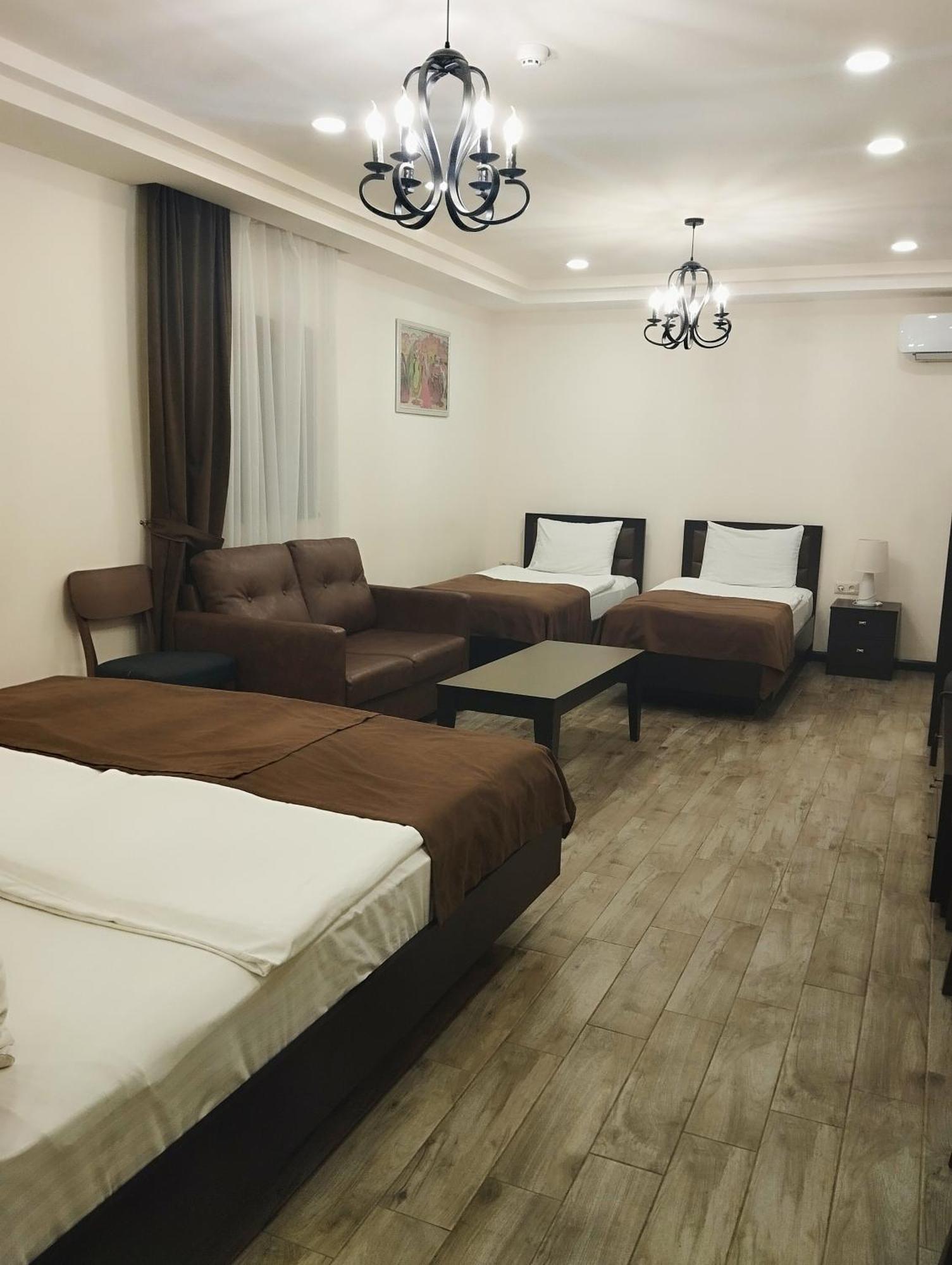 Boutique Living Hotel Ереван Экстерьер фото
